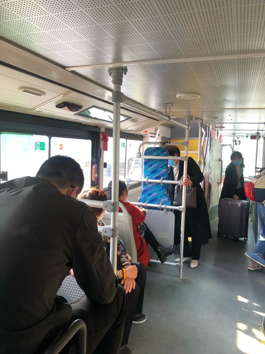 广123公交车路线服务电话_广123路公交车路线_广123路公交车路线图