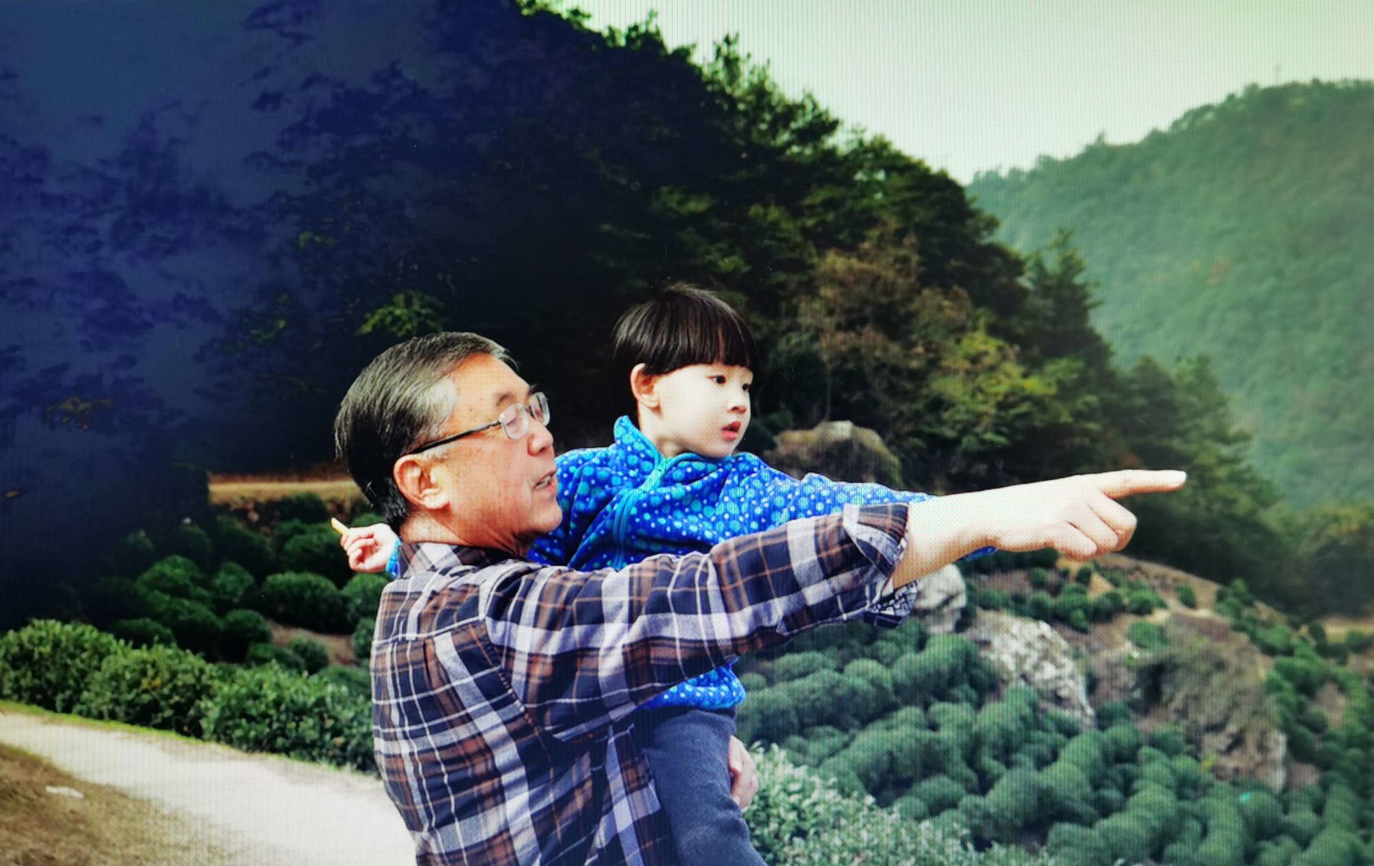 爷爷死了孙女必须哭_孙女爷爷可想死你了 外公_爷爷死了孙女要守孝吗