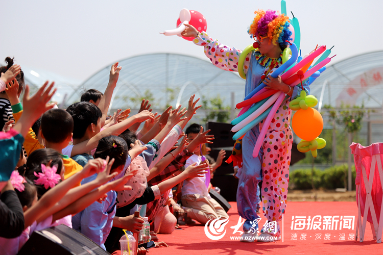 马戏团小丑寓意_马戏团小丑长什么样子_马戏团小丑有哪些独门绝技呢