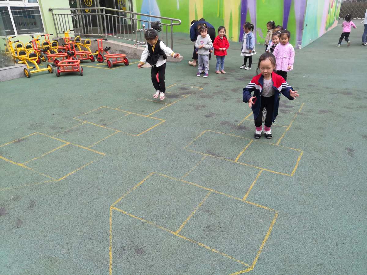 童年游戏作文500字优秀_童年游戏作文_作文童年的游戏