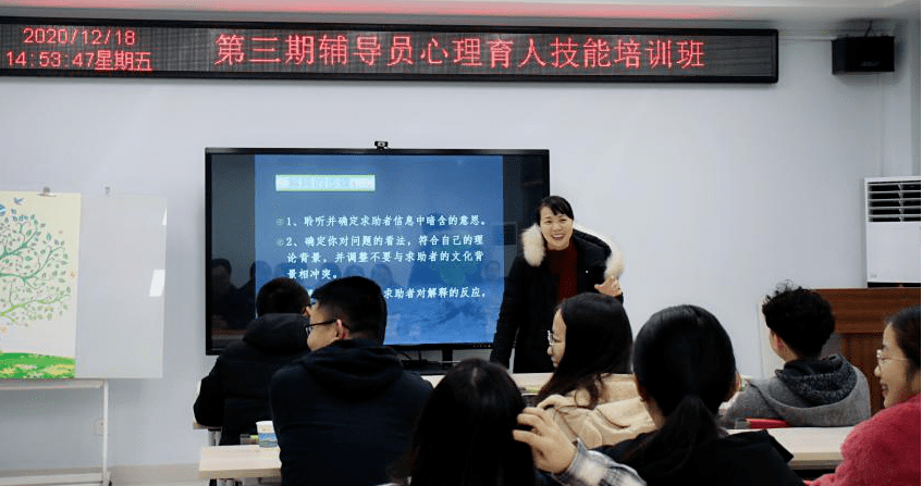 访谈家长职业体会_体验式家长会的感想_中国式家长职业图鉴