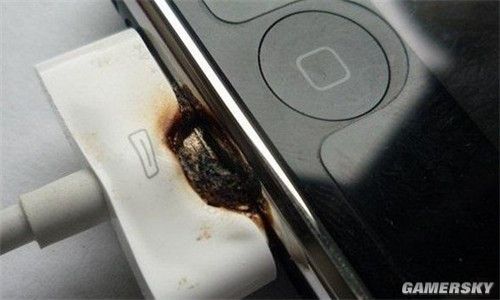 手机打一夜游戏会爆炸吗_打游戏手机爆炸视频_一夜爆炸打手机游戏会被抓吗