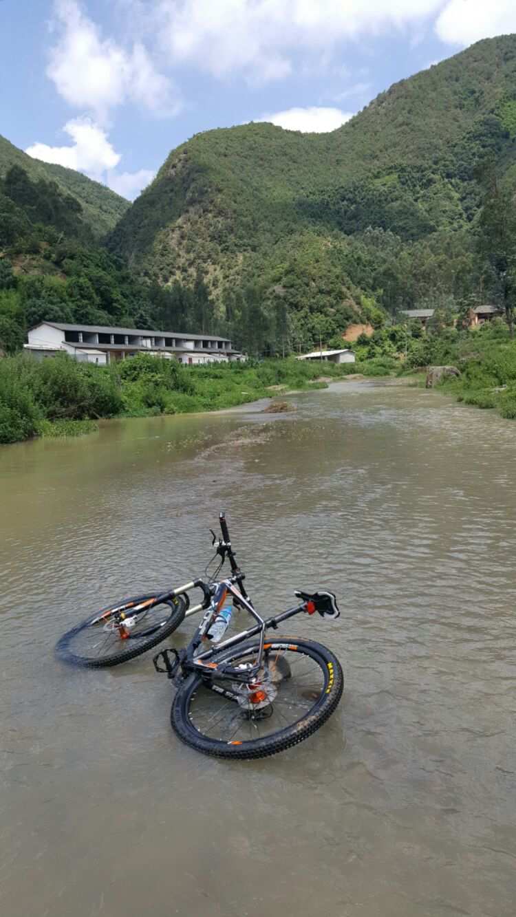 欧洲越野跑_欧洲越野车销量排行榜_欧洲越野游戏下载手机版