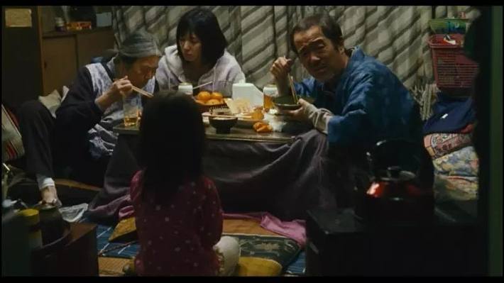 小偷家族电影在线观看免费_小偷家族在线未删减免费观看_小偷家族在线观看电影