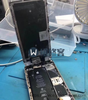 进水手机维修要多少钱_进水钱修手机怎么处理_手机进水修一次多少钱