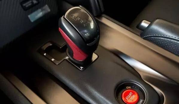 换挡赛车手游_赛车游戏手机挂挡_赛车手挂档视频