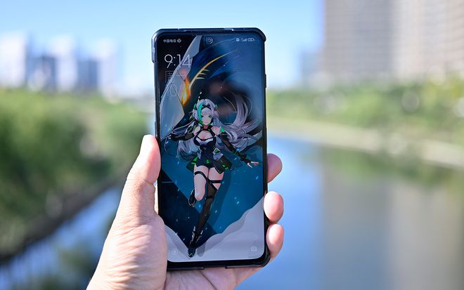 曲屏好打游戏吗_曲屏手机不适合打游戏么_曲屏的游戏手机
