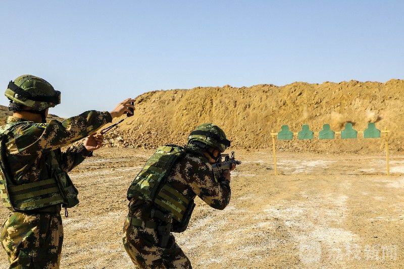 手机丛林射手游戏_丛林射击下载_丛林射击手游