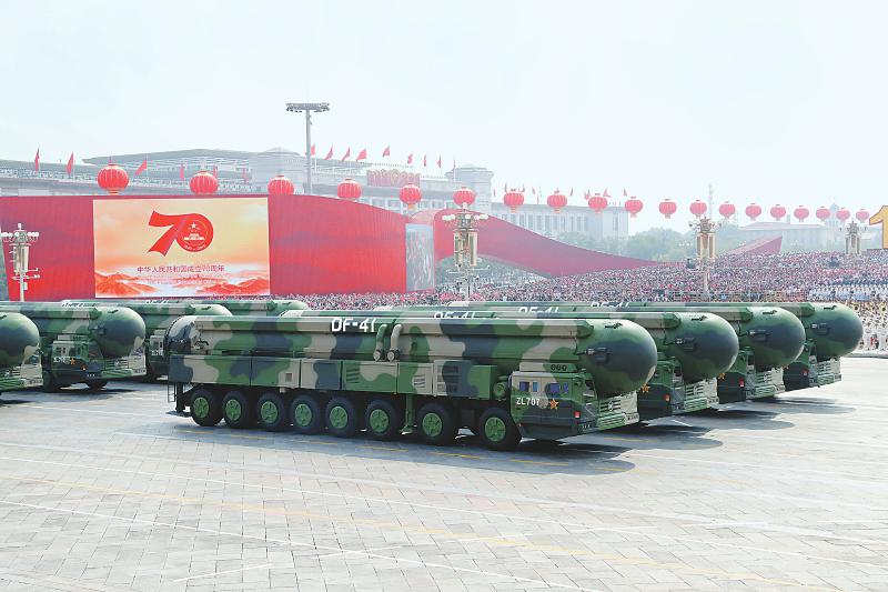 中国历届阅兵式的亮点_阅兵历次中国参加了吗_中国历次阅兵