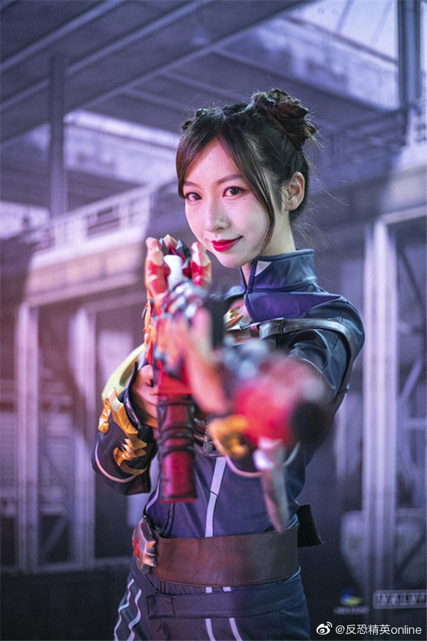 真人模拟游戏设备_真人游戏设备_全是真人的游戏手机游戏