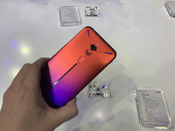 巧太游戏手机能玩吗_直接玩手机游戏的软件_又可以玩手机