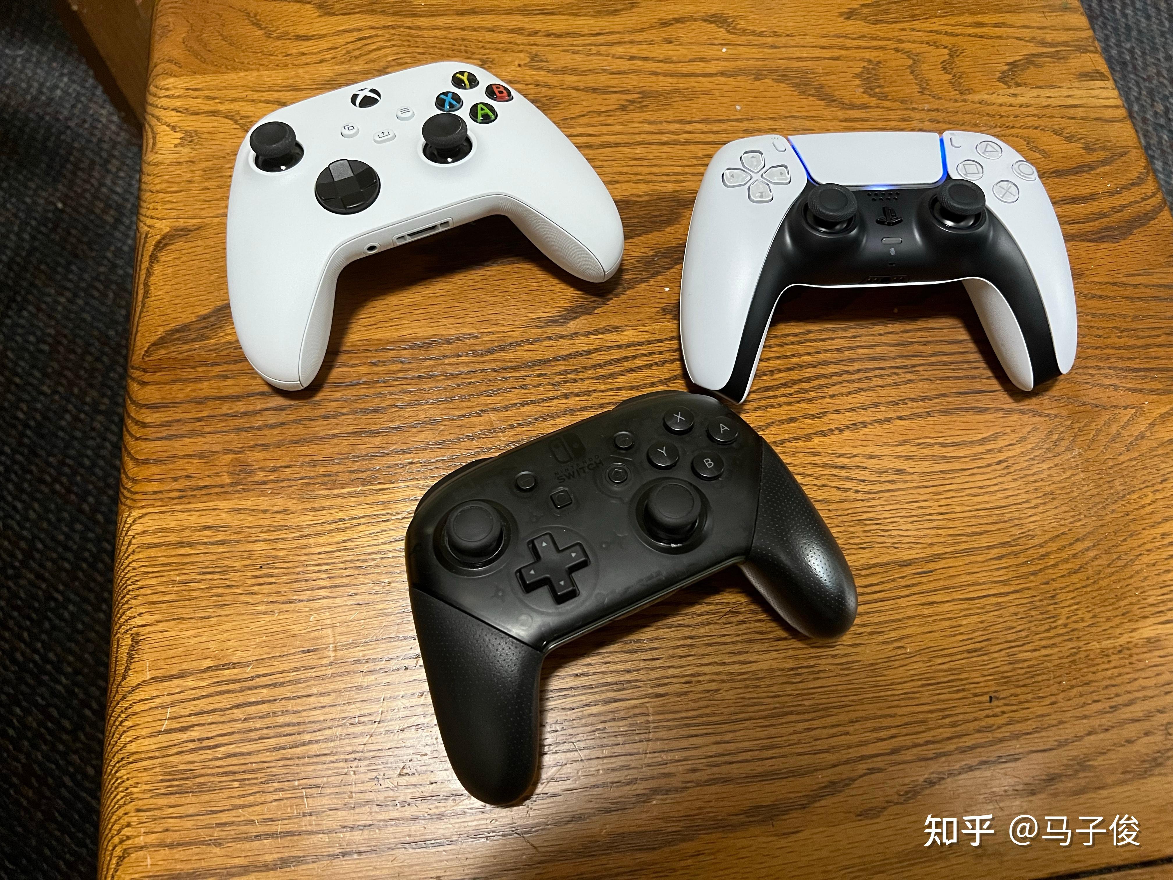 手柄能玩什么游戏手机_手柄适合玩手机游戏的键盘_适合手柄玩的手机游戏