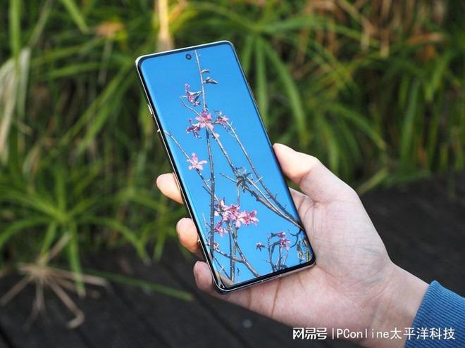 外观好看的游戏手机_游戏外观真香手机_游戏外观是什么意思