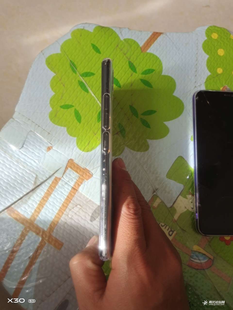 苹果玩掉漆影响手机游戏性能吗_手机掉漆影响玩游戏吗苹果_苹果玩掉漆影响手机游戏嘛